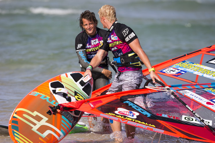 Windsurfing: in the end, it's all smile | Photo: Carter/PWA