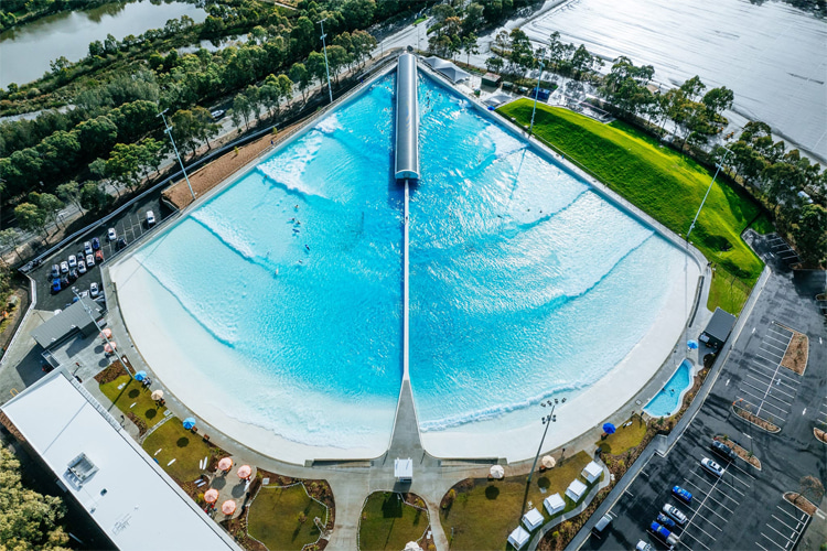 Urbnsurf Sydney: the wave pool opened in May 2024 at the Olympic Park | Photo: Urbnsurf