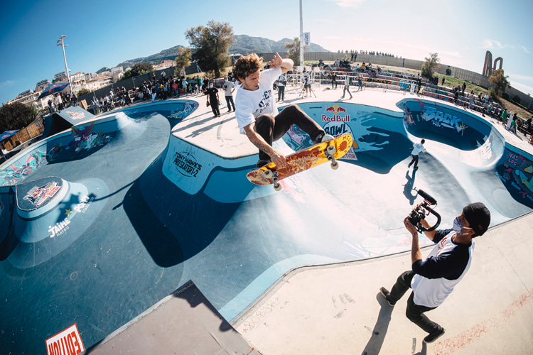 Le Bowl / Bowl du Prado, Marseille, France: the deepest bowl has a depth of 2.70 meters | Photo: Red Bull