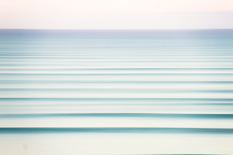 Swell: the ocean's army lines are arriving | Photo: Shutterstock