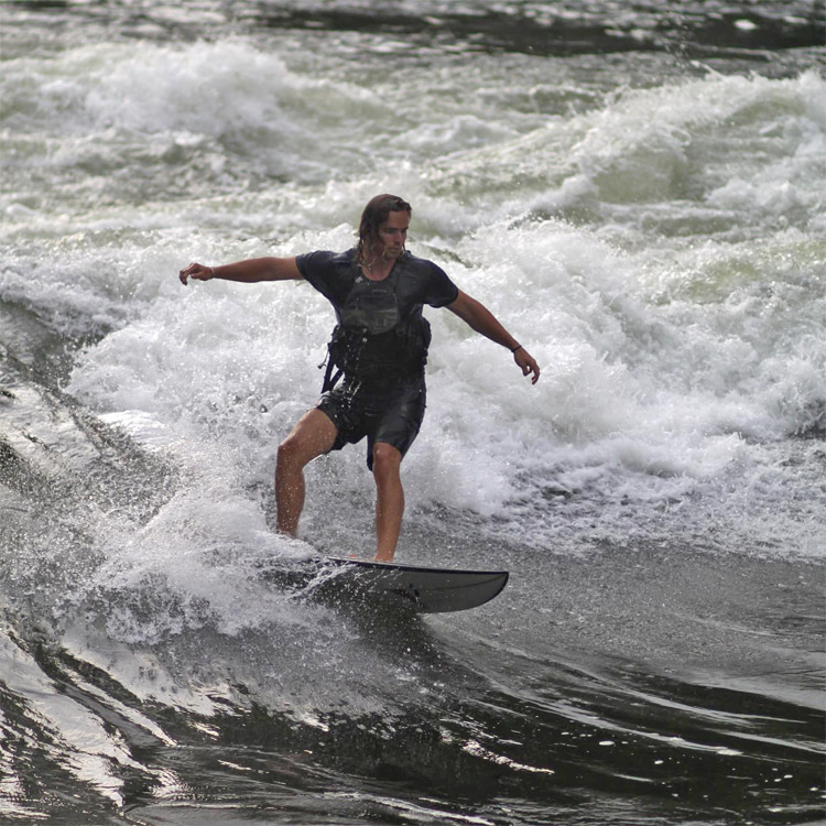Sam Bradford: the most experienced surfer at Zambezi's River Rapid #11 and #2 | Photo: Bradford