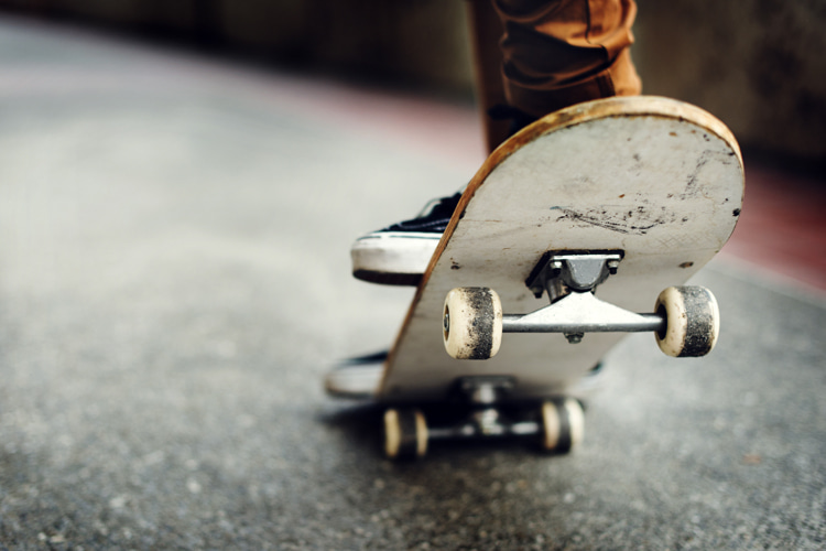 How to do tic-tacs on a skateboard
