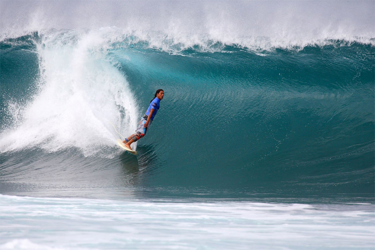 Tamayo Perry: one of the best surfers ever at Pipeline | Photo: Perry Archive