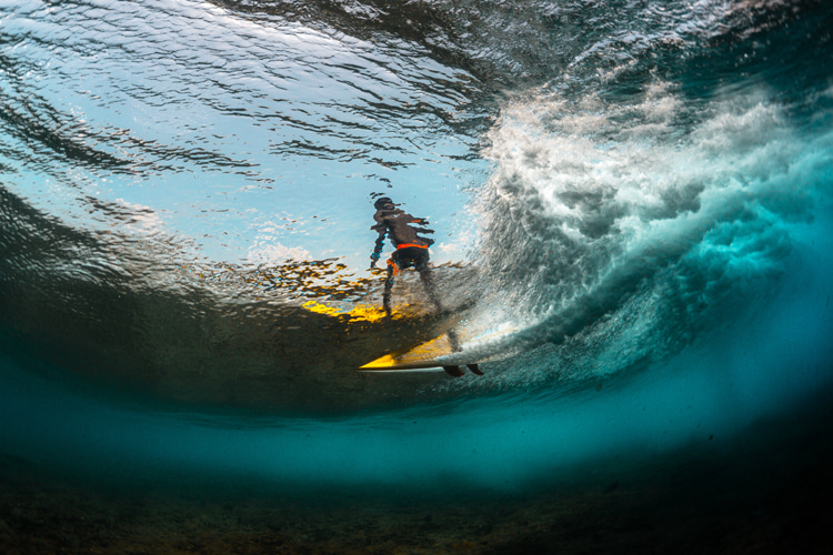 7 Tips For Beginner Underwater Surf Photographers