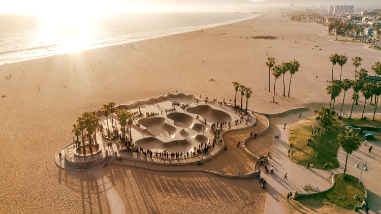 Venice Beach Skatepark, California, USA: probably the world's most famous skatepark | Photo: Shutterstock